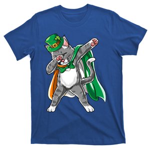 St Patricks Day Dabbing Cat Funny Gift Irish Flag Gift T-Shirt