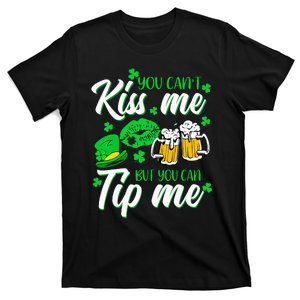 St Patricks Day Lucky Shamrock Waitress Bartender Waiter T-Shirt