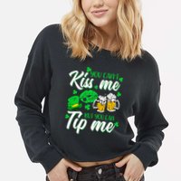 St Patricks Day Lucky Shamrock Waitress Bartender Waiter Cropped Pullover Crew