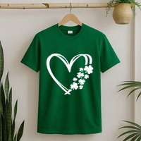 St Patricks Day Irish Heart Shamrocks T-Shirt
