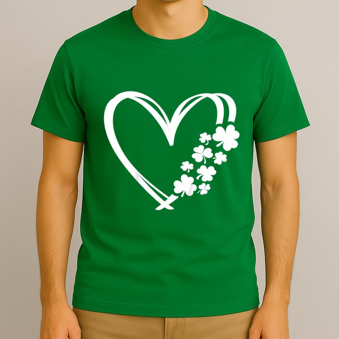 St Patricks Day Irish Heart Shamrocks T-Shirt