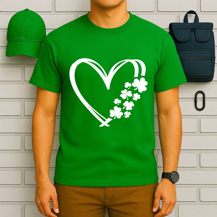 St Patricks Day Irish Heart Shamrocks T-Shirt