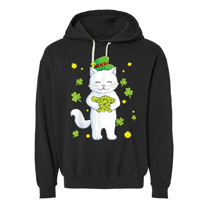 St Patrick's Day Cat Leprechaun Cat Lover Shamrock Garment-Dyed Fleece Hoodie