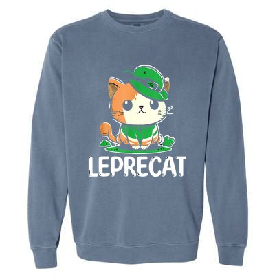 St Patricks Day Parade Leprecat Funny Irish Cat Garment-Dyed Sweatshirt