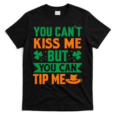 St Patrick's Day Lucky Shamrock Waitress Bartender Waiter T-Shirt
