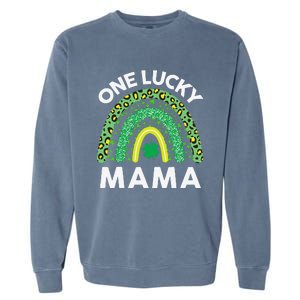 St Patricks Day Gift Women Gift Mommy Leopard One Lucky Mama Garment-Dyed Sweatshirt