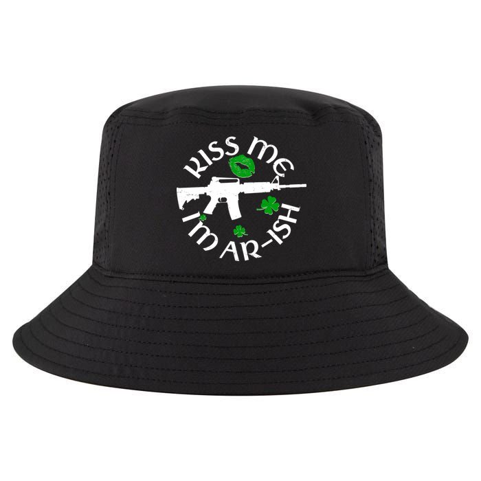 St Patricks Day Kiss Me Im Arish Ar Gun Cool Comfort Performance Bucket Hat