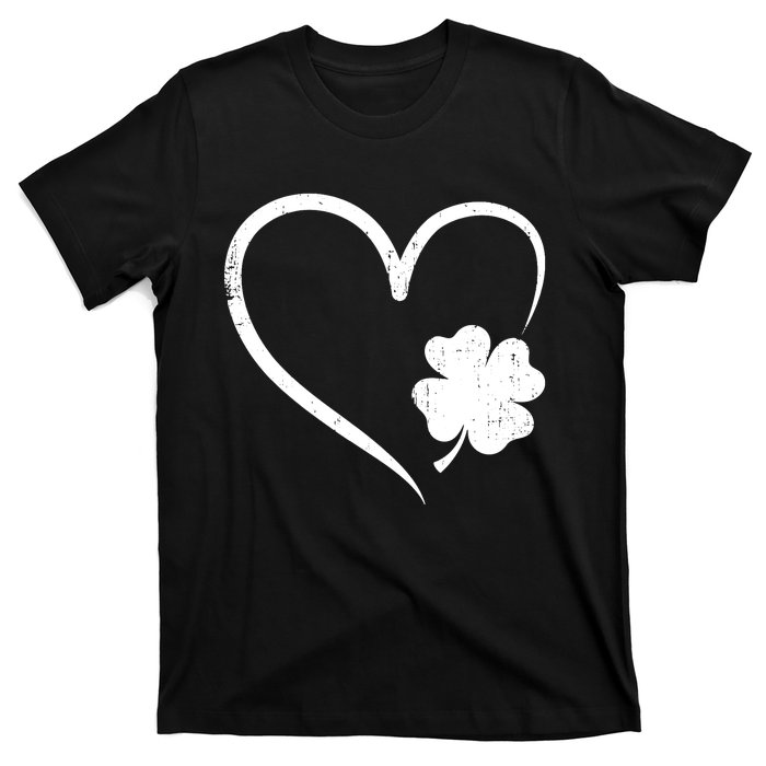 St Patricks day love with heart and shamrock clover T-Shirt