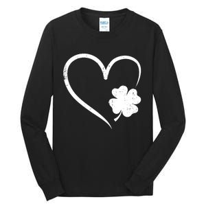 St Patricks day love with heart and shamrock clover Tall Long Sleeve T-Shirt