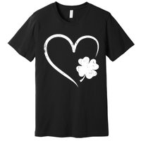 St Patricks day love with heart and shamrock clover Premium T-Shirt