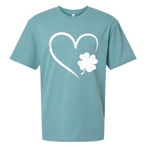 St Patricks day love with heart and shamrock clover Sueded Cloud Jersey T-Shirt