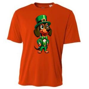 St. Patricks Day Cute Dachshund Dog Leprechaun Weiner Dog Lover Gift Cooling Performance Crew T-Shirt