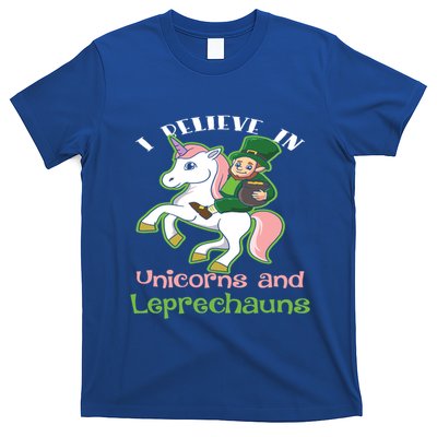 St PatrickS Day I Believe In Unicorns And Leprechauns Cool Gift T-Shirt