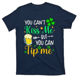 St Patrick's Day Lucky Shamrock Waitress Bartender Waiter T-Shirt