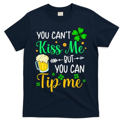 St Patrick's Day Lucky Shamrock Waitress Bartender Waiter T-Shirt