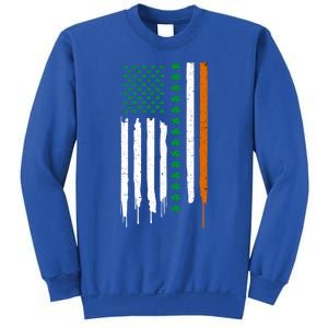 St Patrick's Day: Irish American Flag Gift Cute Gift Sweatshirt