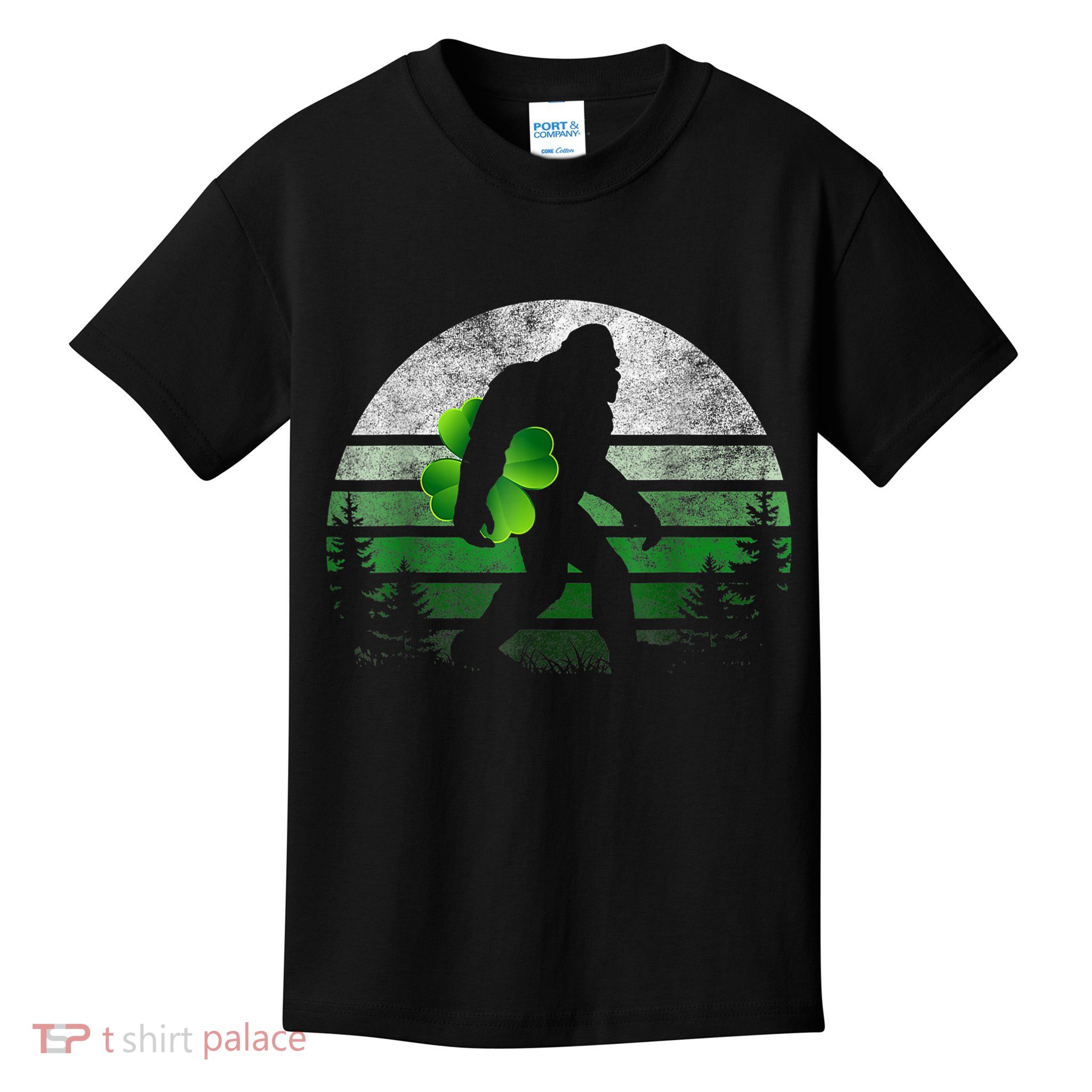 St Patricks Day Bigfoot Irish Shamrock Sasquatch Clover Leaf Kids T-Shirt