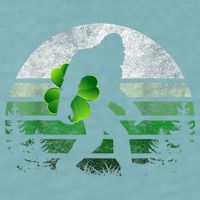St Patricks Day Bigfoot Irish Shamrock Sasquatch Clover Leaf Sueded Cloud Jersey T-Shirt