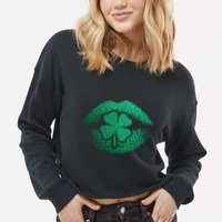 St PatrickS Day Irish Leaf Clover Lips Cropped Pullover Crew