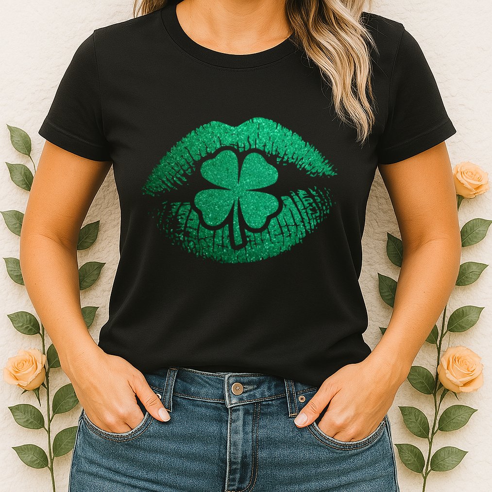 St PatrickS Day Irish Leaf Clover Lips Womens T-Shirt