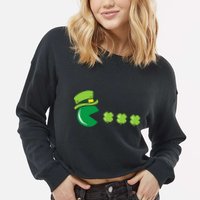 St Patricks Day Eating Shamrock Retro Gamer Cropped Pullover Crew