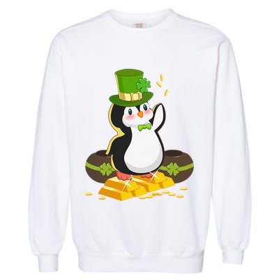 St Patricks Day Lucky Penguin Leprechaun Shamrock Irish Garment-Dyed Sweatshirt