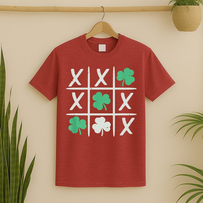 St Patrick's Day Tic Tac Toe Lucky Shamrock T-Shirt