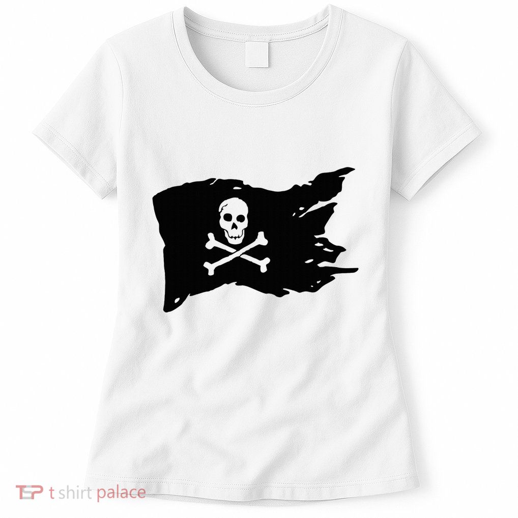 Skull Pirate Flag Jolly Roger Crossbones Womens T-Shirt