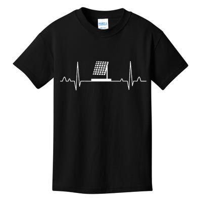 Solar Panel Heartbeat Outfit Global Warming Gift Earth Day Kids T-Shirt