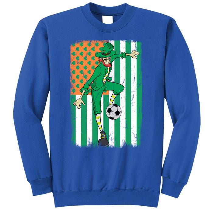 Soccer Player Leprechaun Irish American Flag St Patricks Day Cool Gift Sweatshirt