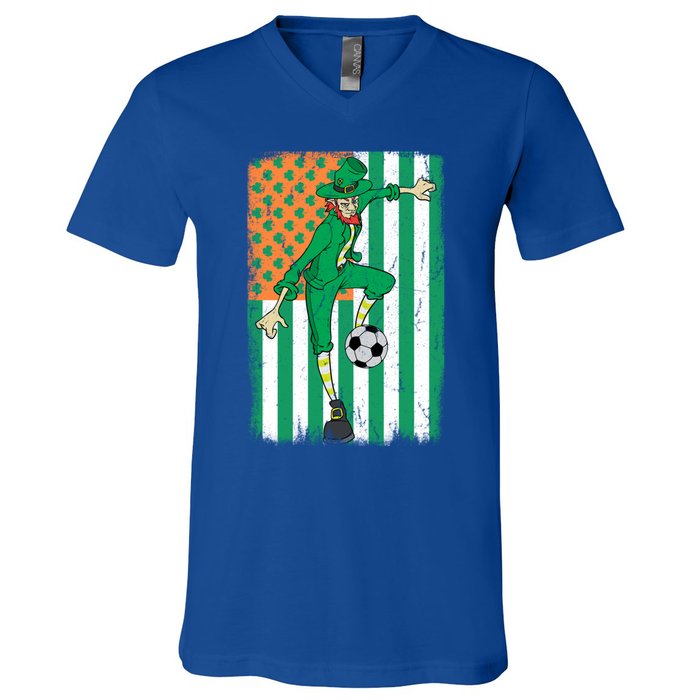 Soccer Player Leprechaun Irish American Flag St Patricks Day Cool Gift V-Neck T-Shirt