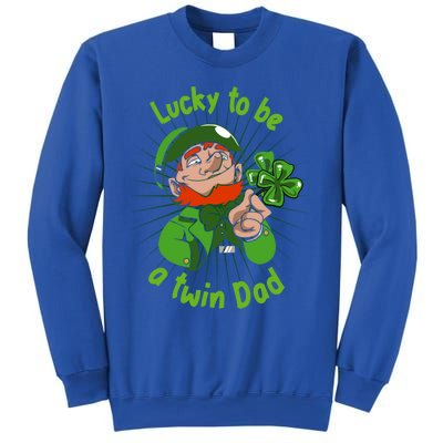 St Patrick`s Patricks Father`s Day Lucky To Be A Twin Dad Meaningful Gift Sweatshirt