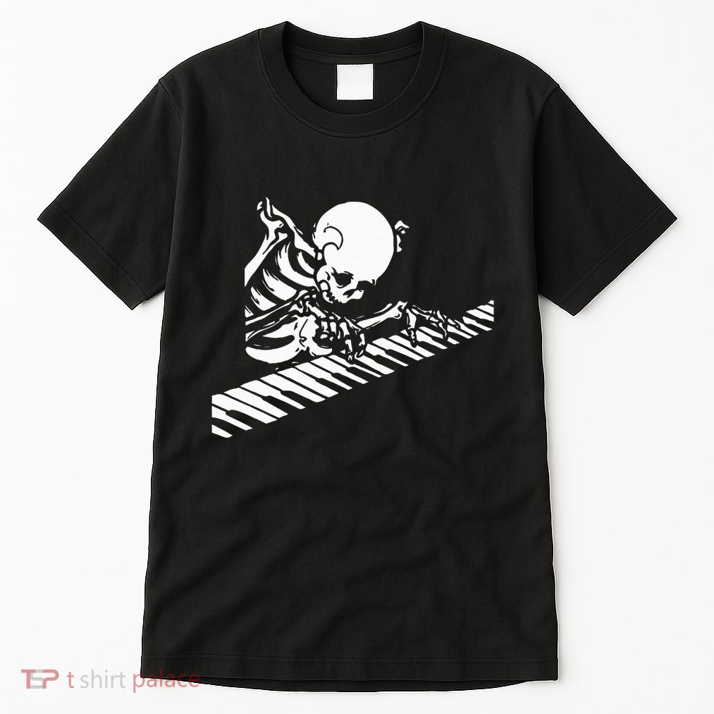 Skeleton Playing Piano Halloween Costume Pianist Musician Tall T-Shirt