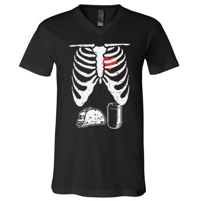 Skeleton Pregnancy Taco Beer Xray Halloween Soon Dad. V-Neck T-Shirt