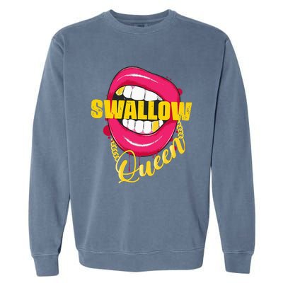 Swallow Queen Lips Golden Necklace Naughty Queen Garment-Dyed Sweatshirt