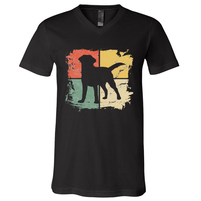 Square Retro Labrador Owner Gift Golden Black Lab Dad Mom V-Neck T-Shirt