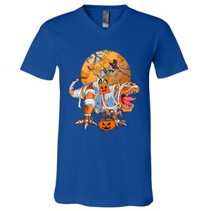 Skeleton Riding Mummy TRex Funny Halloween Dinosaur Gift V-Neck T-Shirt