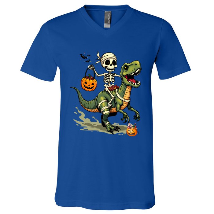 Skeleton Riding Mummy Dinosaur T Rex Halloween Funny Cute Gift V-Neck T-Shirt