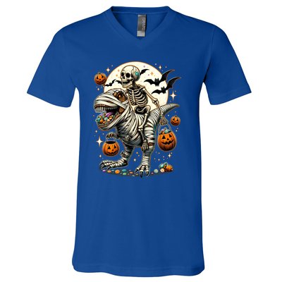 Skeleton Riding Mummy Dinosaur T Rex Halloween Great Gift V-Neck T-Shirt