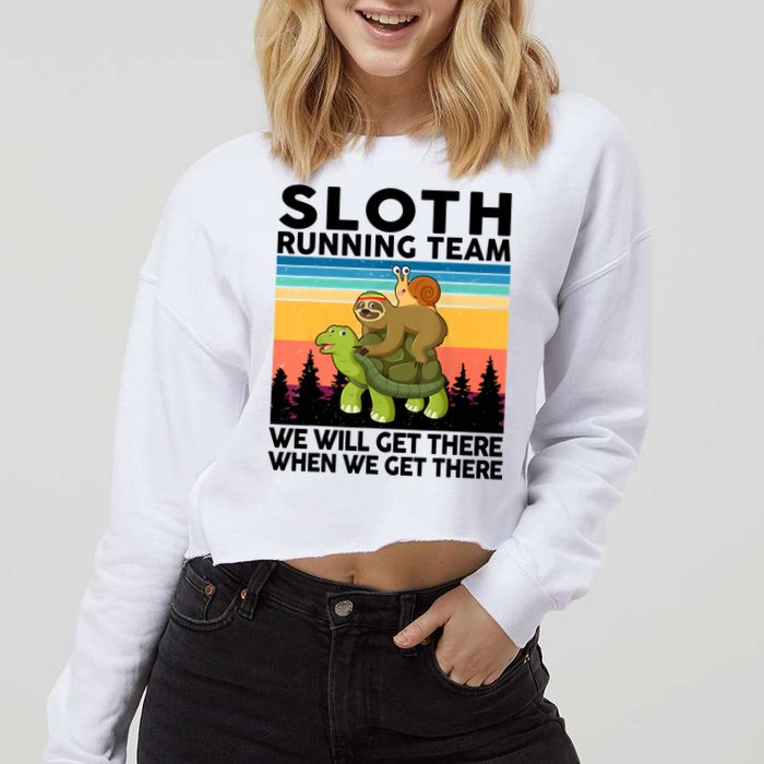 Sloth Running Team Women Men Gift Funny Running Cropped Pullover Crew
