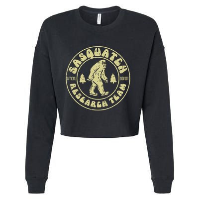 Sasquatch Research Team Funny Bigfoot Yeti Cropped Pullover Crew