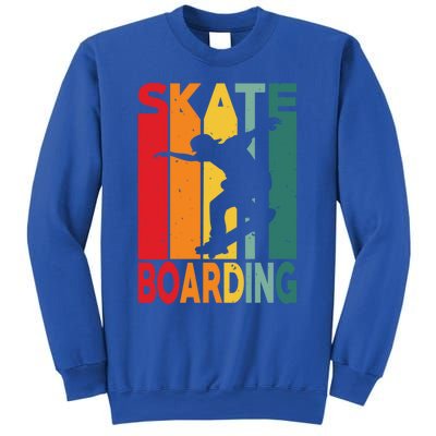 Skateboarder Retro Vintage Design Skateboarding Gift Sweatshirt