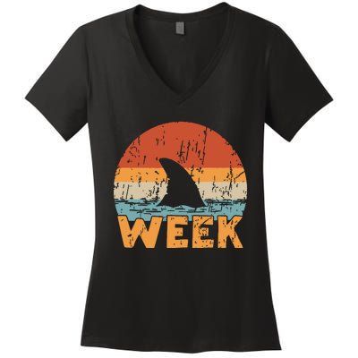 Shark Retro Vintage Kings Ocean Women Summer Week 2024 Women's V-Neck T-Shirt