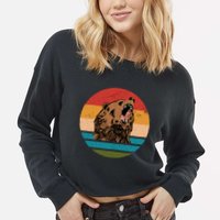 Sunset Retro Wild Bear Cropped Pullover Crew