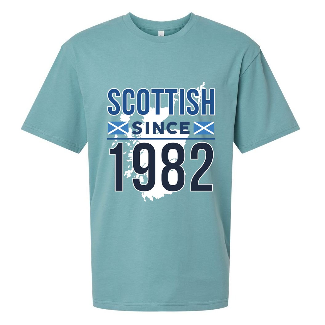 Scottish Since 1982 Scotland Flag Birthday Gift Sueded Cloud Jersey T-Shirt