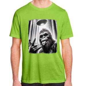 Sasquatch Selfie Big Foot Rock On Ufo Alien Funny 0hjxk2 Adult ChromaSoft Performance T-Shirt