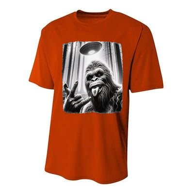 Sasquatch Selfie Big Foot Rock On Ufo Alien Funny 0hjxk2 Performance Sprint T-Shirt