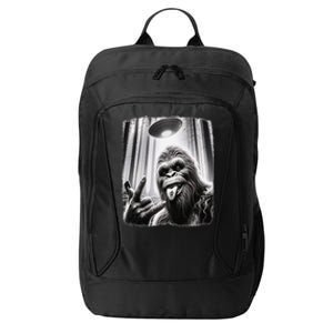 Sasquatch Selfie Big Foot Rock On Ufo Alien Funny 0hjxk2 City Backpack