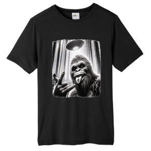 Sasquatch Selfie Big Foot Rock On Ufo Alien Funny 0hjxk2 Tall Fusion ChromaSoft Performance T-Shirt