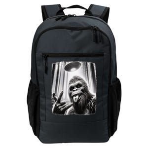 Sasquatch Selfie Big Foot Rock On Ufo Alien Funny 0hjxk2 Daily Commute Backpack